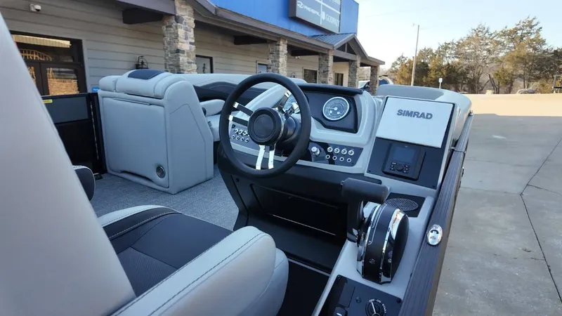 Slide: The Image of Barletta Cabrio 22UC 2026 - 55