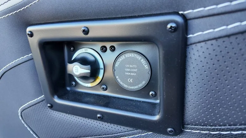 Slide: The Image of Barletta Cabrio 22UC 2026 - 60