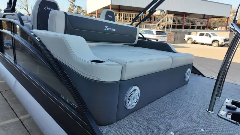 Slide: The Image of Barletta Cabrio 22UC 2026 - 65