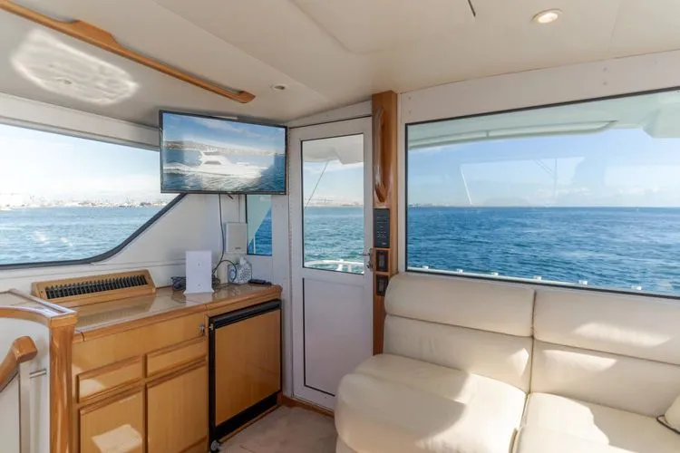 Slide: The Image of 1999 Viking Enclosed Bridge - Image 10 - 10