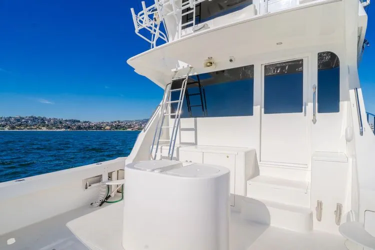 Slide: The Image of 1999 Viking Enclosed Bridge - Image 34 - 34