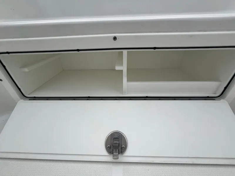 Slide: The Image of Sea Hunt BX25FS 2023 - 16