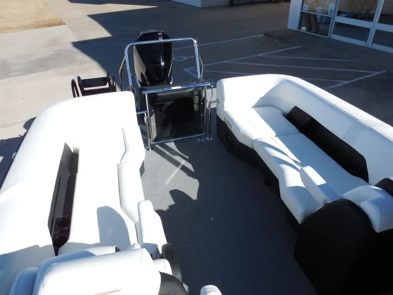 Slide: The Image of Evotti 725QL 2026 - 10