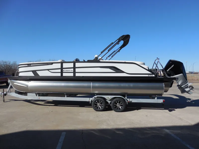 Slide: The Image of Evotti 725QL 2026 - 5