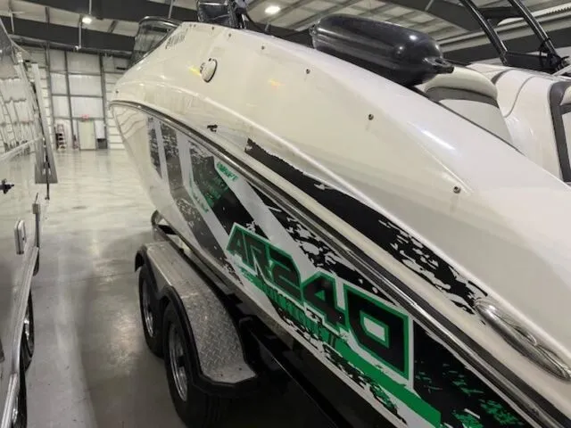 Slide: The Image of Yamaha AR240 HO 2016 - 10