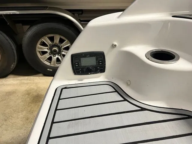 Slide: The Image of Yamaha AR240 HO 2016 - 12