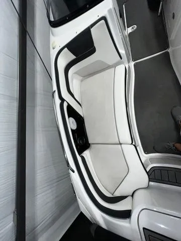 Slide: The Image of Yamaha AR240 HO 2016 - 25