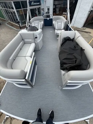 Slide: The Image of Godfrey Sweetwater 2286 SBX TriToon - 150 Suzuki 2026 - 3