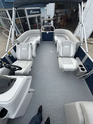 Slide: The Image of Godfrey Sweetwater 2286 SBX TriToon - 150 Suzuki 2026 - 5