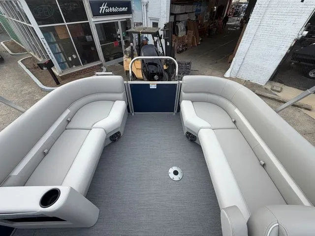 Slide: The Image of Godfrey Sweetwater 2286 SBX TriToon - 150 Suzuki 2026 - 6