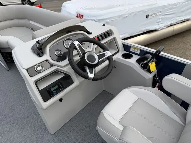 Slide: The Image of Godfrey Sweetwater 2286 SBX TriToon - 150 Suzuki 2026 - 8