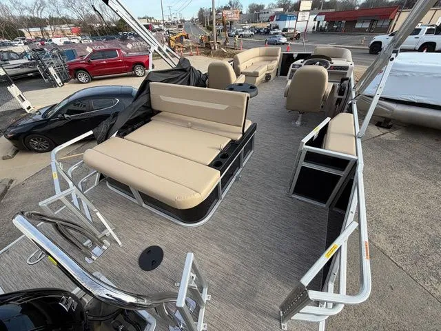 Slide: The Image of Godfrey Sweetwater 2286 SFLX Tritoon - 150 Suzuki 2026 - 8