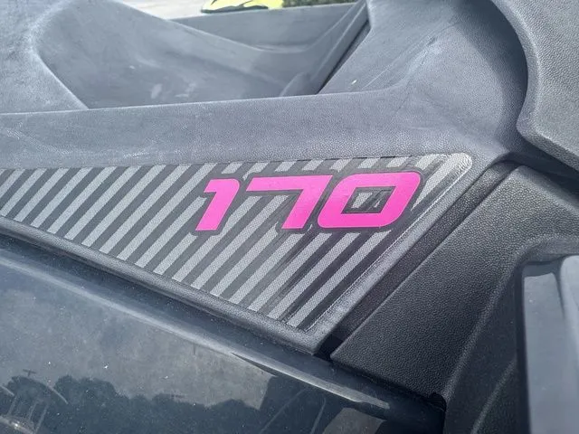 Slide: The Image of Sea-Doo Wake 170 2020 - 10