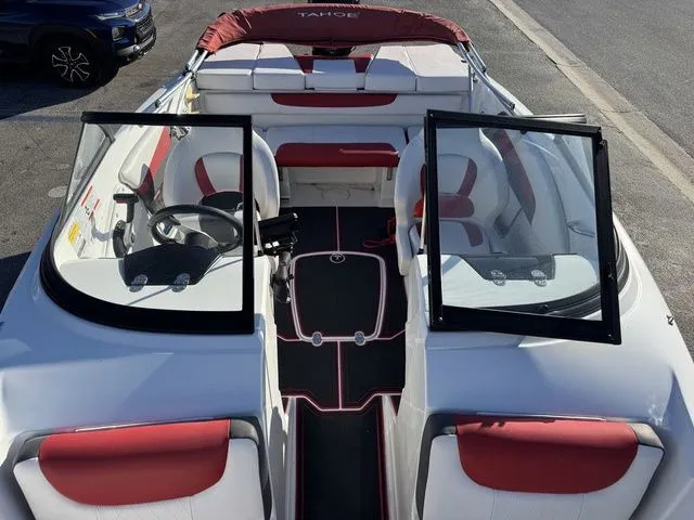 Slide: The Image of Tahoe 550 TF 2021 - 23