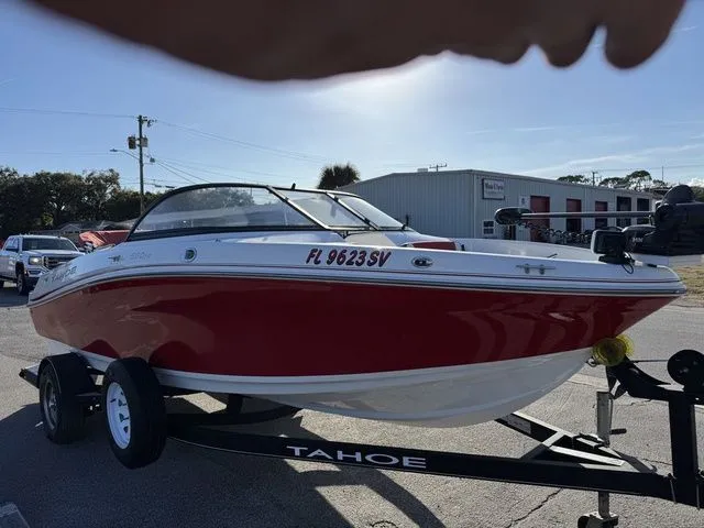 Slide: The Image of Tahoe 550 TF 2021 - 4