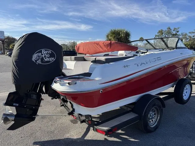 Slide: The Image of Tahoe 550 TF 2021 - 6