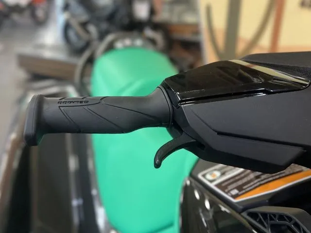 Slide: The Image of Sea-Doo GTI SE 170 2026 - 12