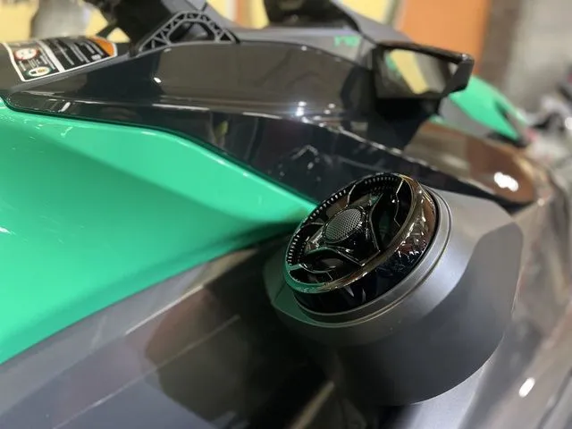 Slide: The Image of Sea-Doo GTI SE 170 2026 - 13