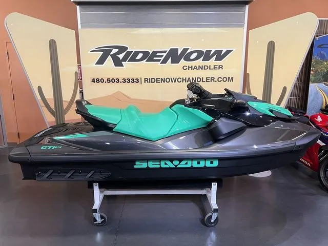 Slide: The Image of Sea-Doo GTI SE 170 2026 - 19