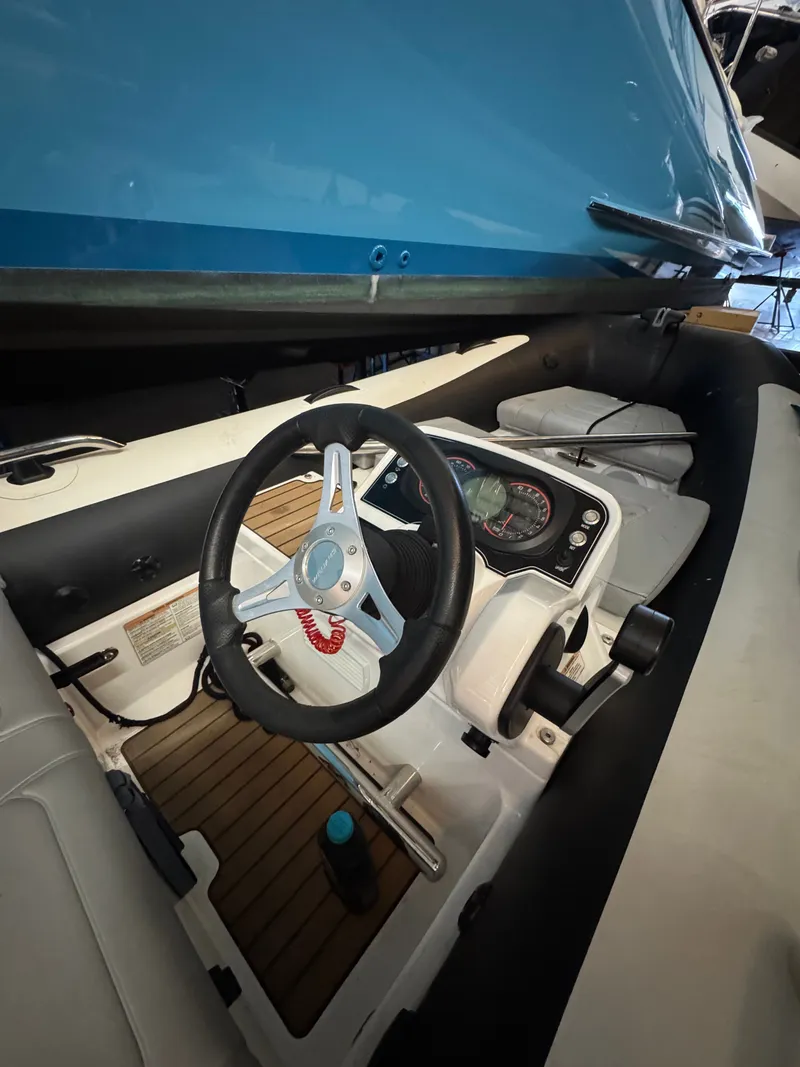 Slide: The Image of Williams 395 Jet Tender 2022 - 4