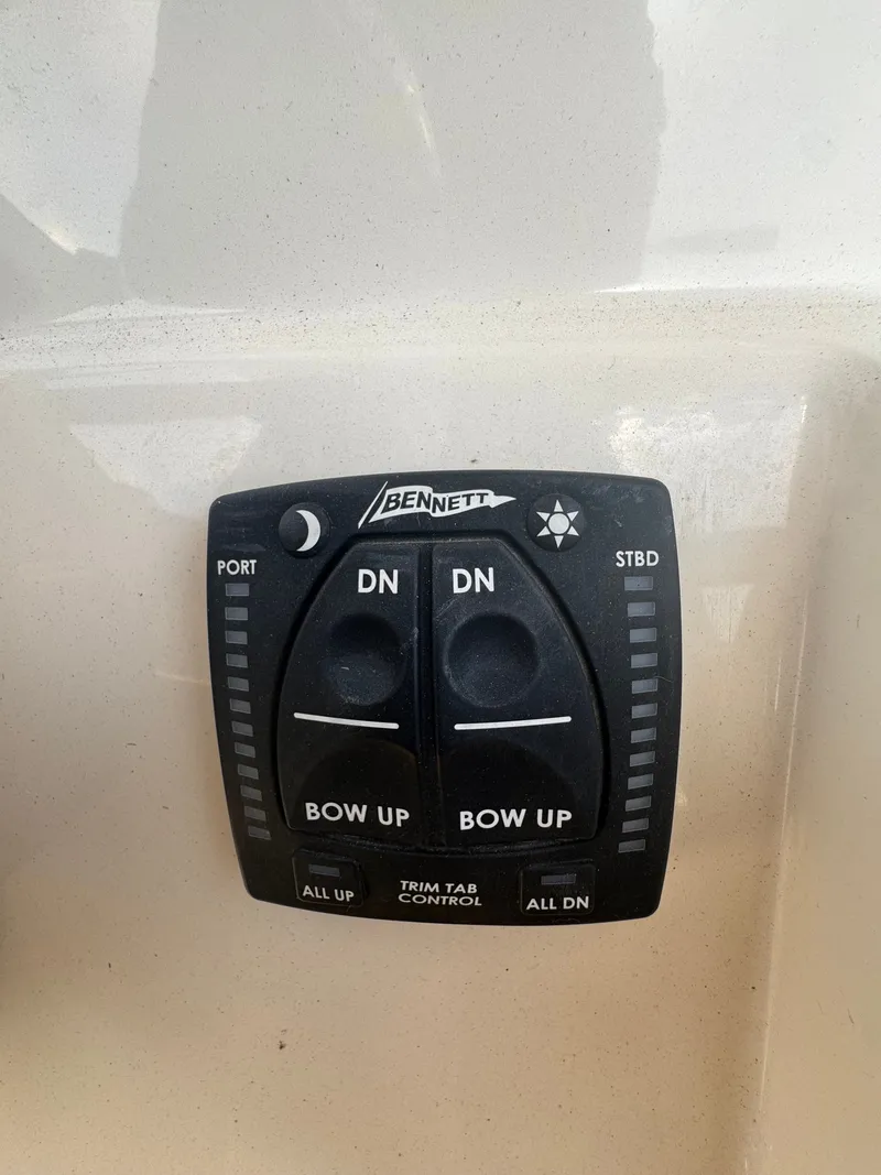 Slide: The Image of Pioneer 202 Sportfish 2022 - 6