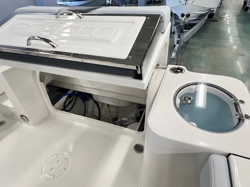 Slide: The Image of Robalo R230 Center Console 2026 - 14