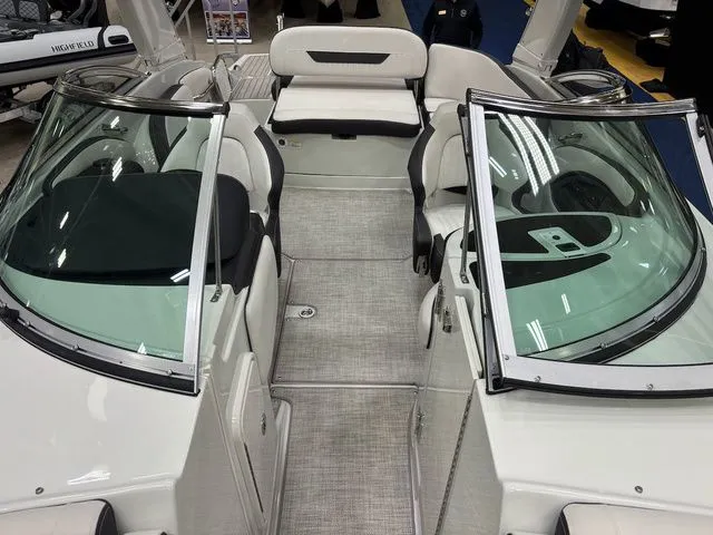 Slide: The Image of Crownline Boats 278 SS 2026 - 12
