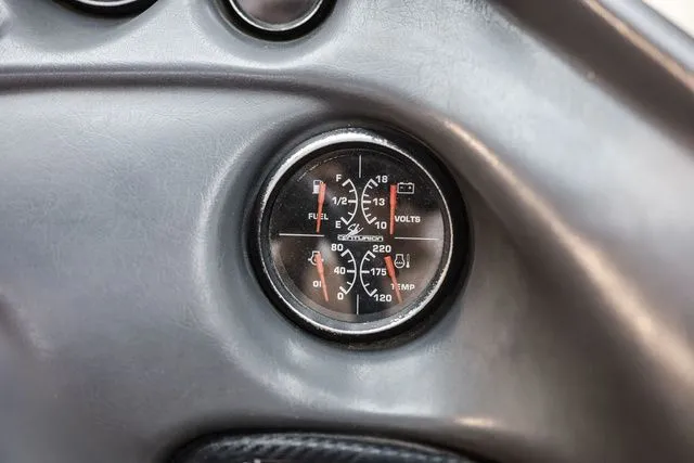 Slide: The Image of Centurion 22 Elite 2000 - 24