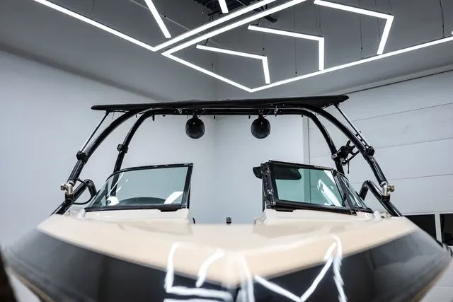 Slide: The Image of Centurion 22 Elite 2000 - 31