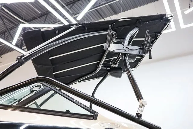 Slide: The Image of Centurion 22 Elite 2000 - 9