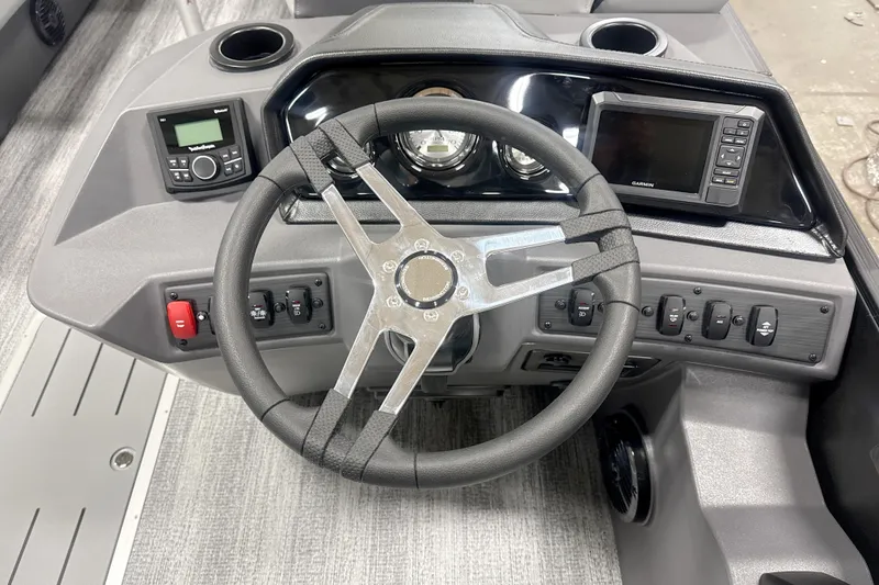 Slide: The Image of Steering console of 2026 Bennington 22 S STERN RADIUS with modern controls and displays. - 11