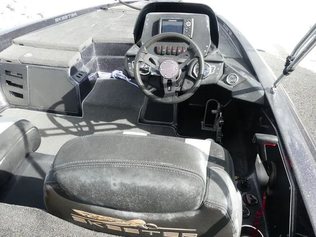 Slide: The Image of Skeeter ZX150 2022 - 4