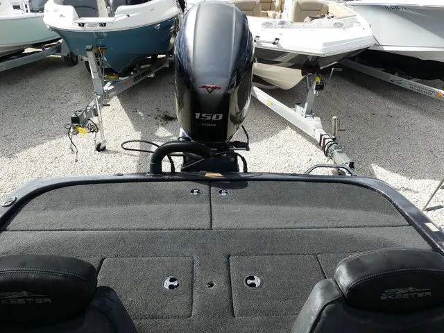 Slide: The Image of Skeeter ZX150 2022 - 6