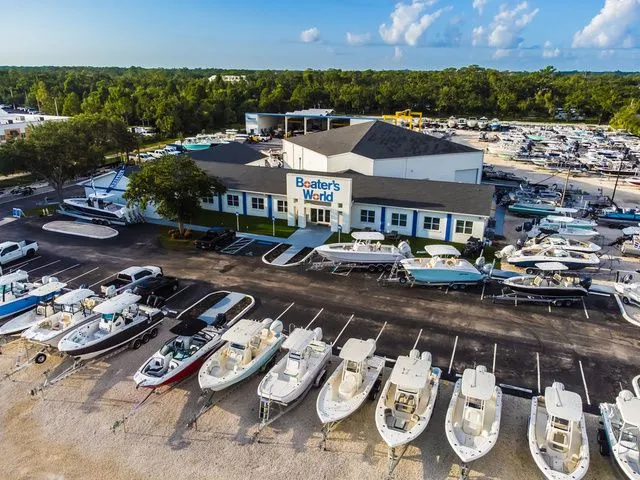 Slide: The Image of Scout 177 Sportfish 2004 - 11