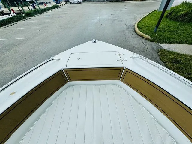 Slide: The Image of Sea Hunt Triton 196 2008 - 18