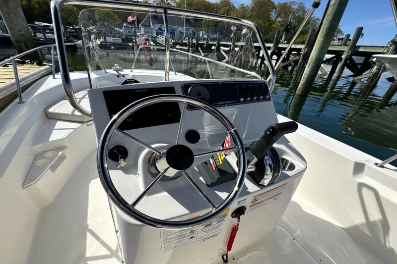 Slide: The Image of Boston Whaler 170 Montauk 2026 - 13