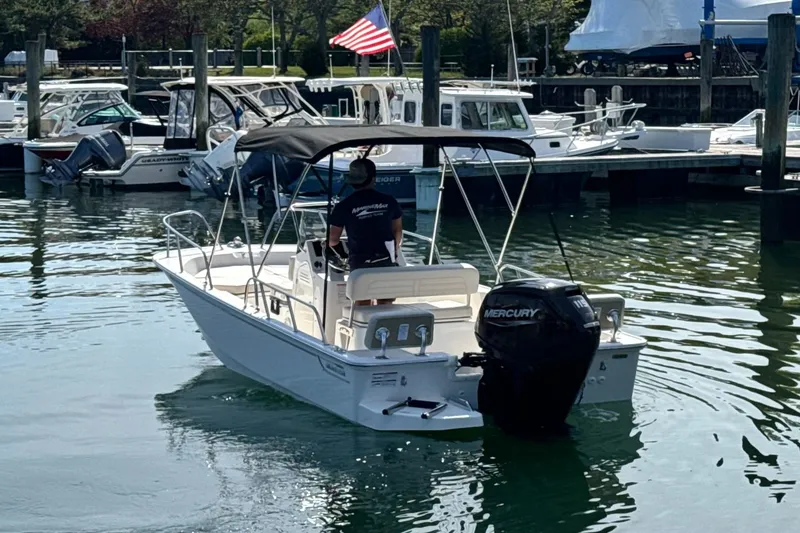 Slide: The Image of Boston Whaler 170 Montauk 2026 - 25