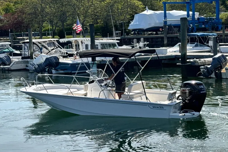 Slide: The Image of Boston Whaler 170 Montauk 2026 - 26