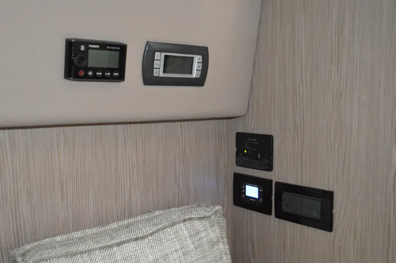 Slide: The Image of Azimut Atlantis 51 2019 - 57