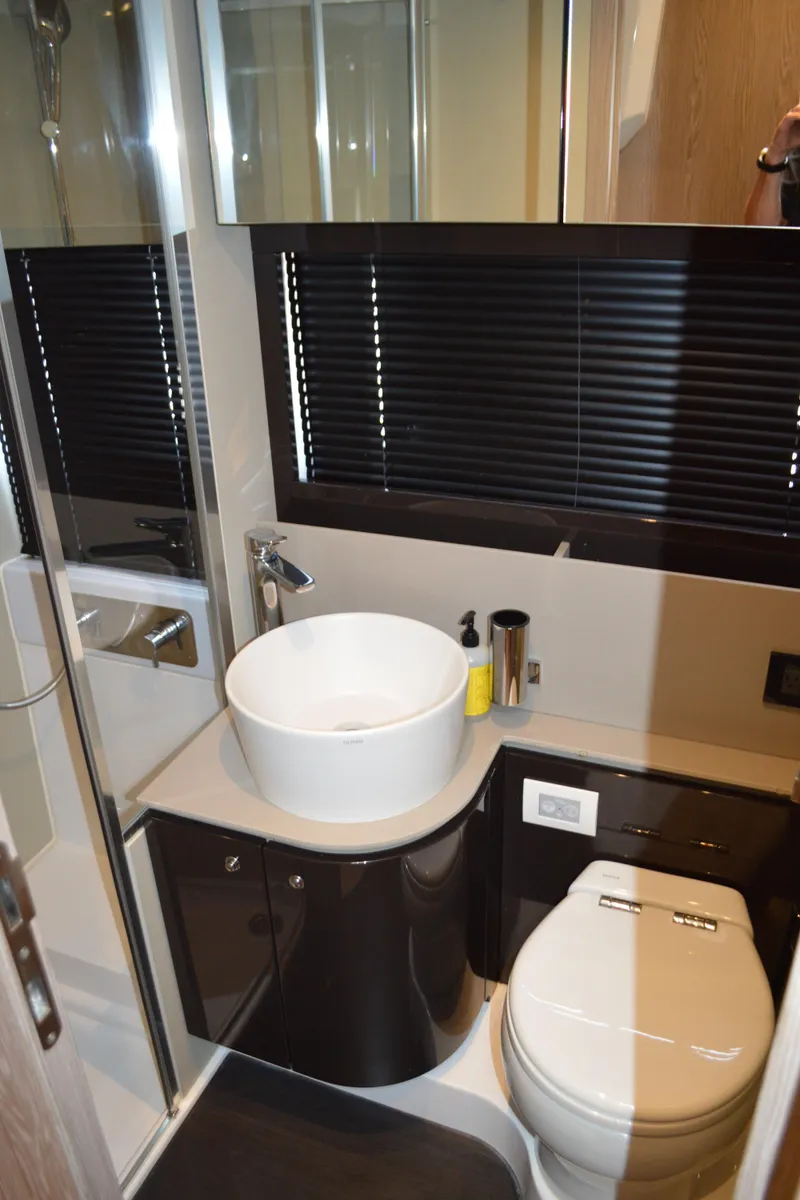 Slide: The Image of Azimut Atlantis 51 2019 - 77