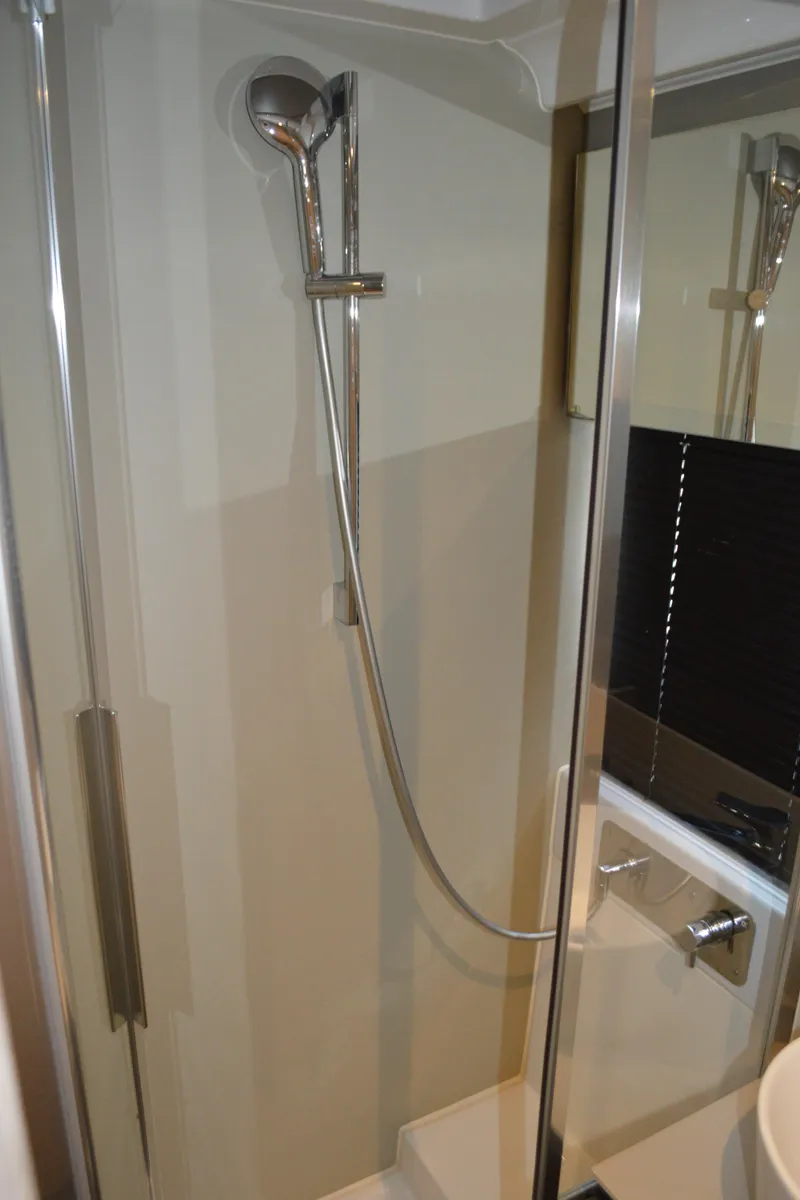 Slide: The Image of Azimut Atlantis 51 2019 - 78