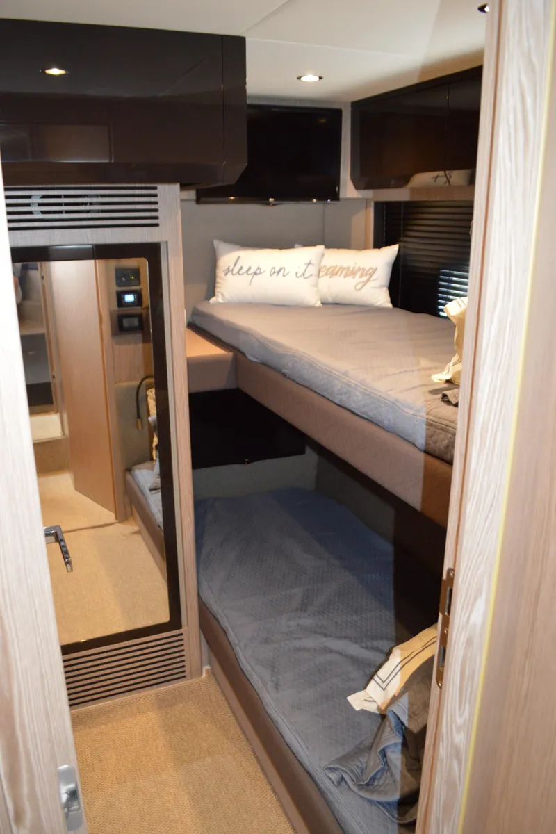 Slide: The Image of Azimut Atlantis 51 2019 - 79