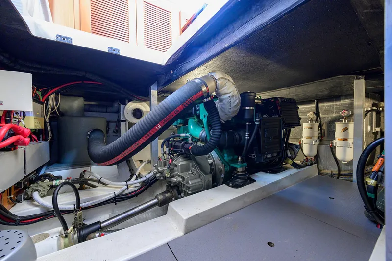 Slide: The Image of Beneteau 44 Southern Trawl - Engine Room - 40