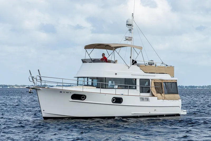 Slide: The Image of Beneteau 44 Southern Trawl - Profile - 47