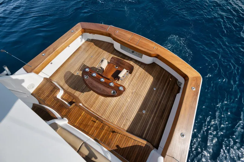 Slide: The Image of Viking 68 JO-LI - Exterior Cockpit - 41