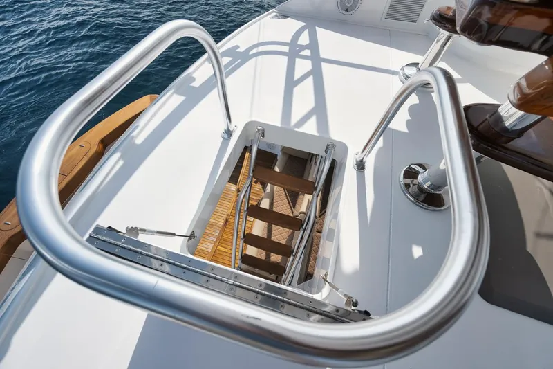 Slide: The Image of Viking 68 JO-LI - Exterior Flybridge - 56