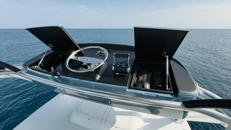 Slide: The Image of Viking 68 JO-LI - Exterior Tower - 60