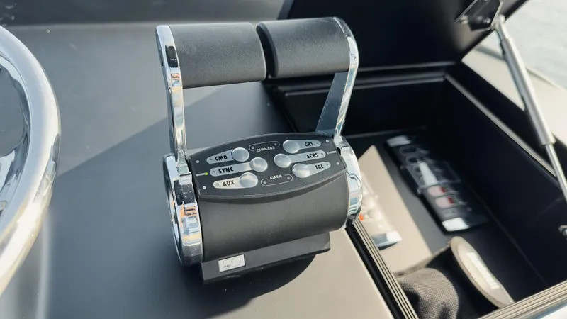 Slide: The Image of Viking 68 JO-LI - Exterior Tower - 63