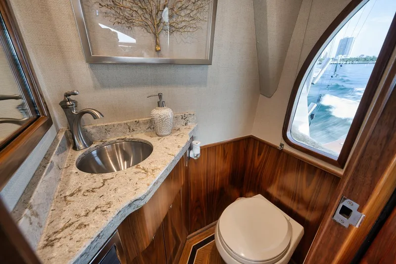 Slide: The Image of Viking 68 JO-LI - Interior Day Head - 9