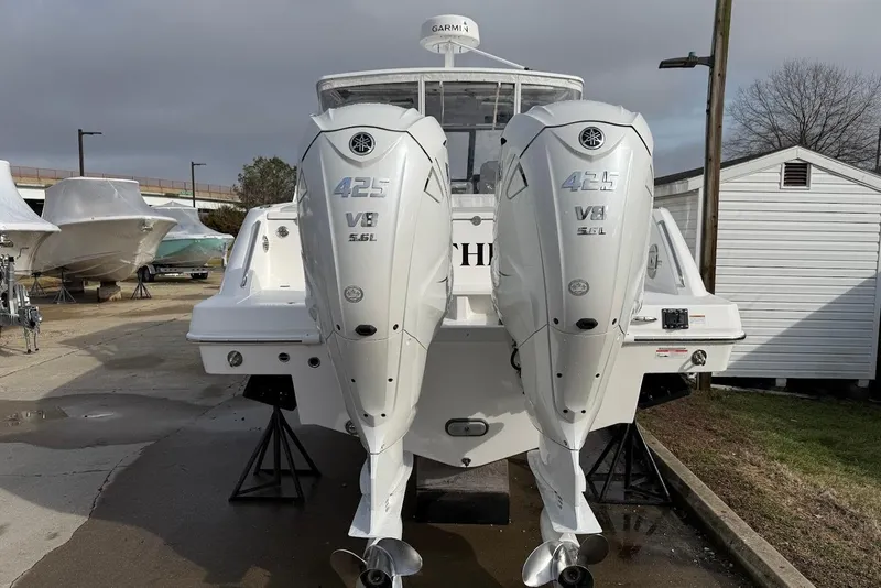 Slide: The Image of 2020 Everglades 340 Dual Console boat with twin Yamaha 425 V8 engines. - 9